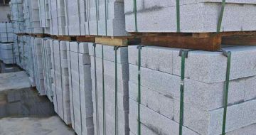 河北芝麻白路牙石，路侧石