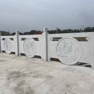 河北芝麻白河道栏杆 石材栏杆
