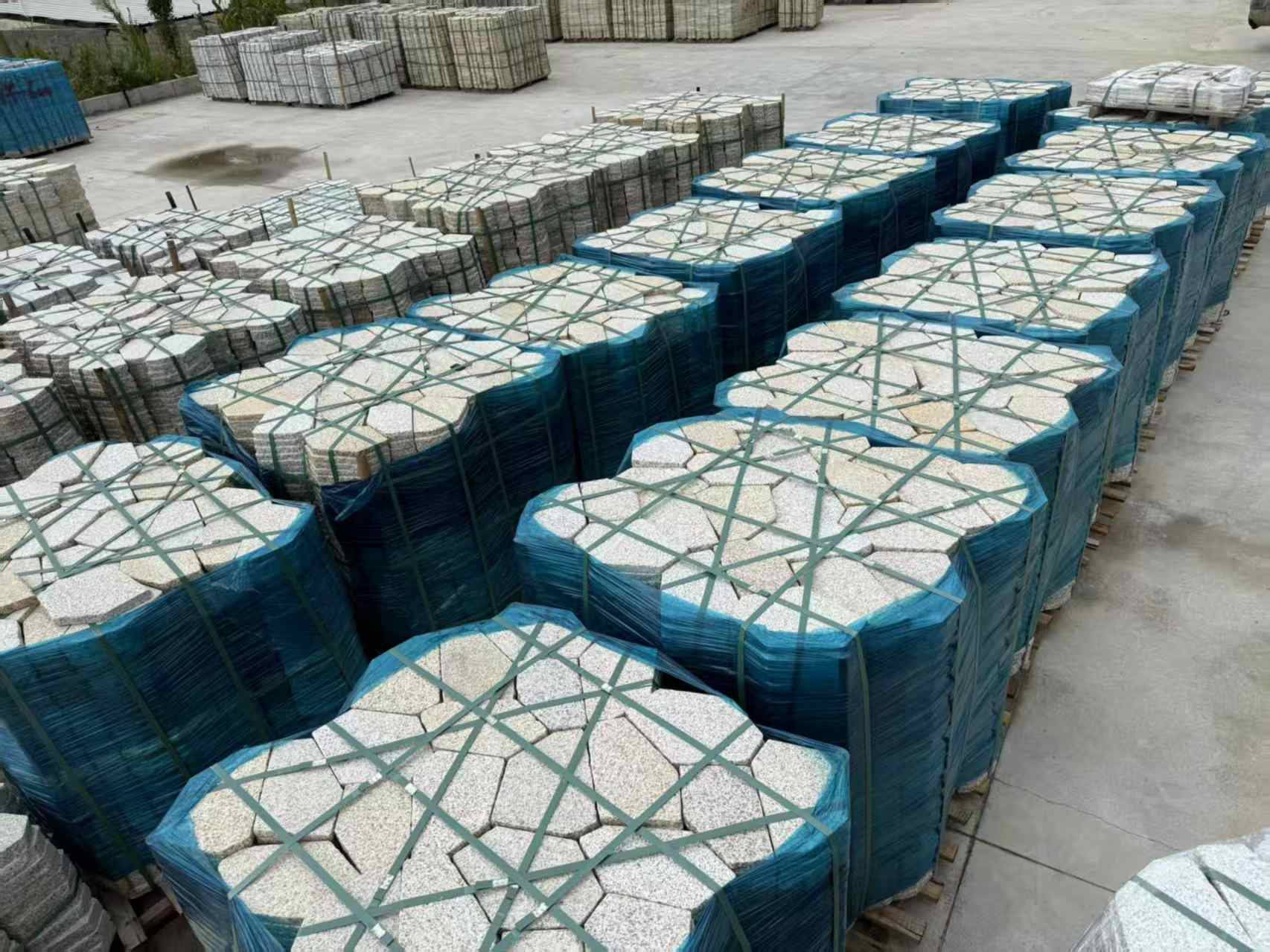 河北黄金麻冰裂纹 碎拼