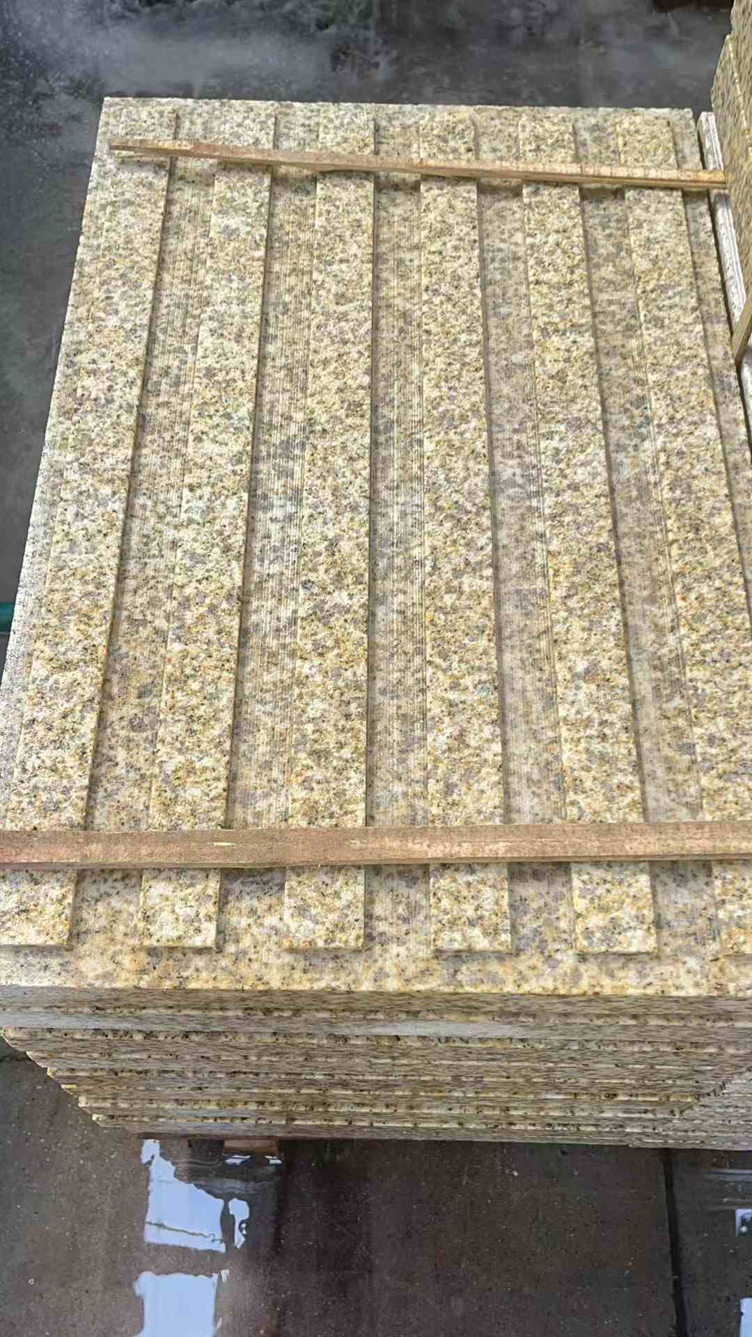 河北黄金麻盲道 石材盲道