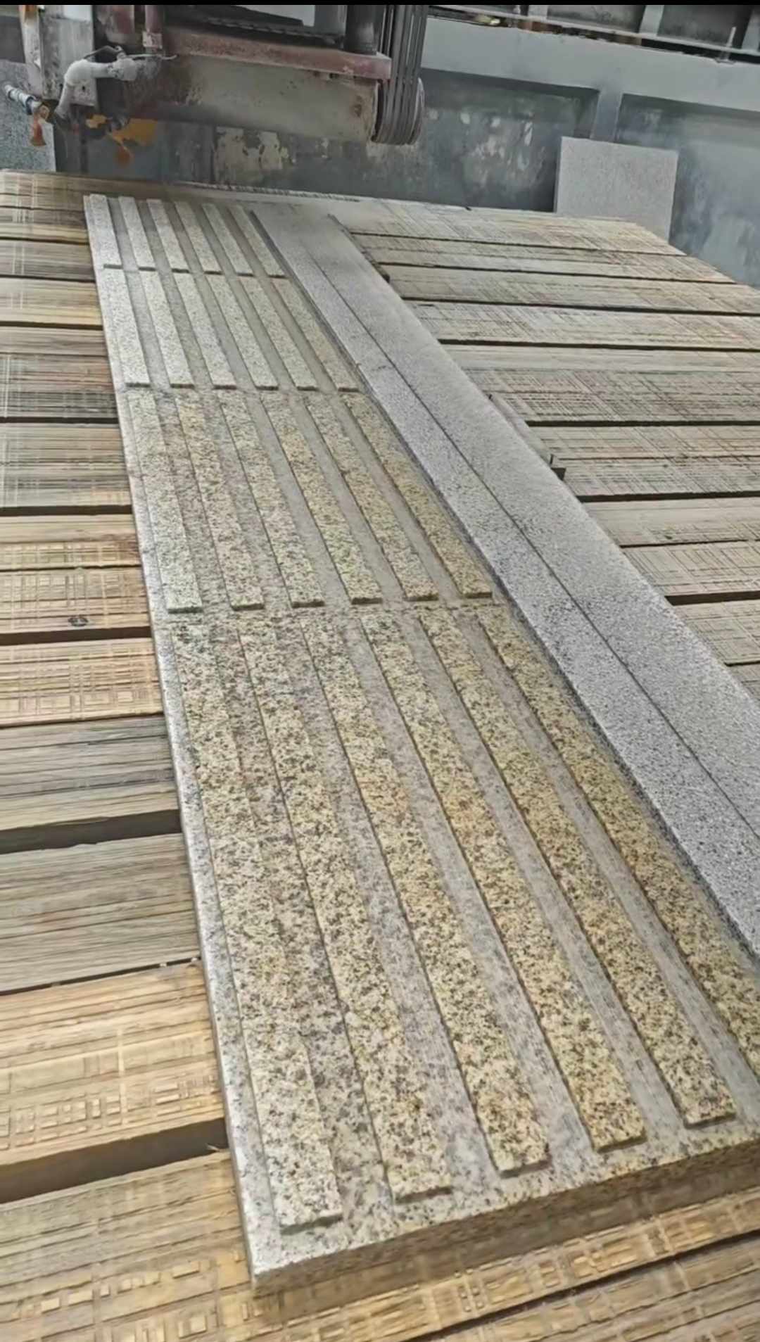 河北黄金麻盲道石 盲条