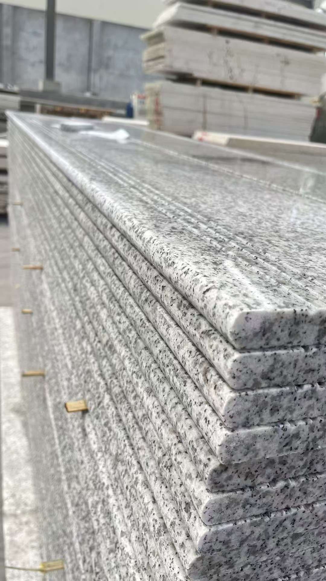 河北芝麻白楼梯踏步 花岗岩楼梯板材