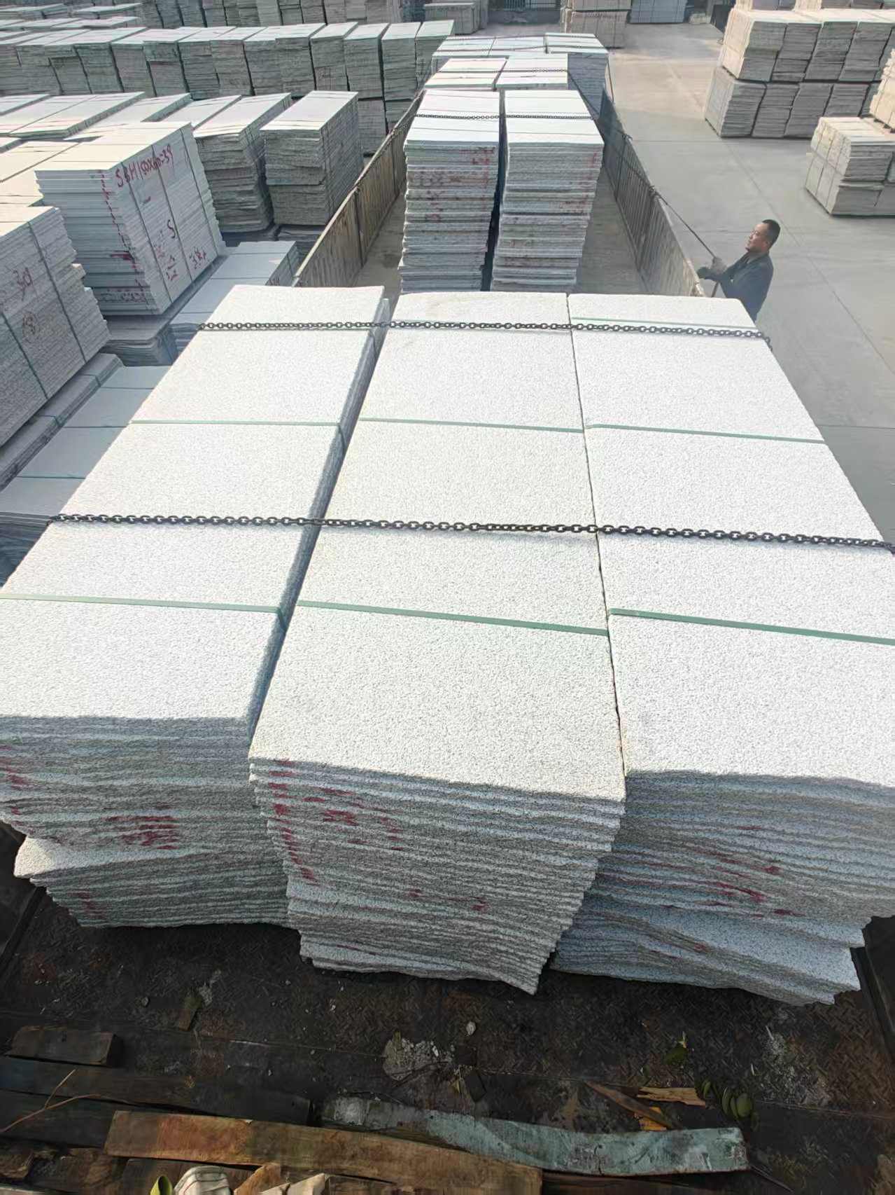 河北芝麻白毛板，石材毛板