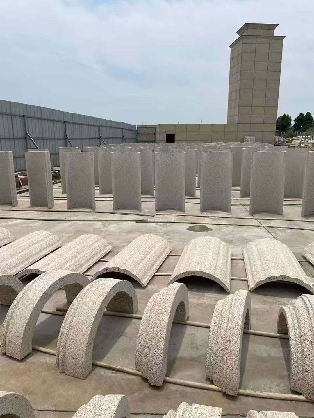 河北黄金麻别墅柱皮 异形 线条定制